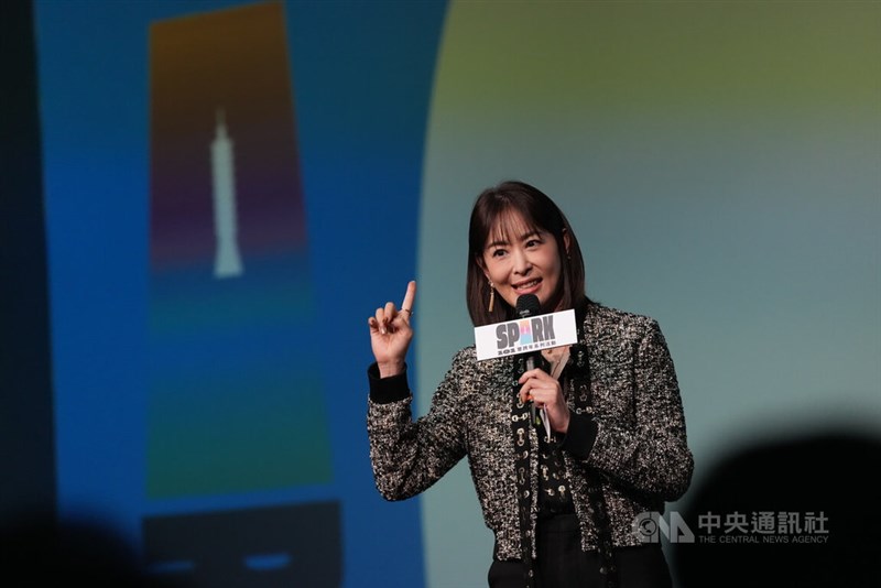 3日の記者会見に出席した台北101の賈永婕董事長