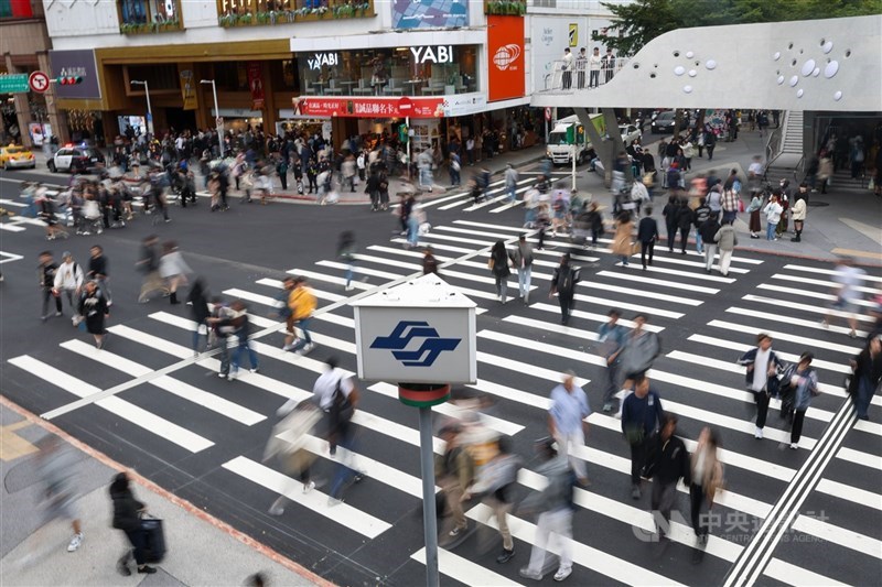 無差別襲撃が発生した台北メトロ（MRT）中山駅周辺＝2025年12月21日、中央社記者呉家昇撮影