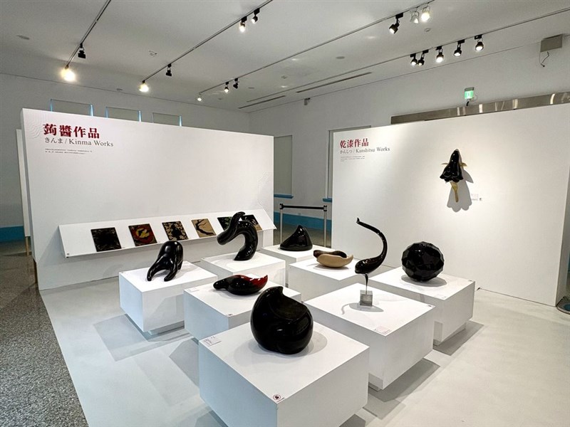 大渓公会堂で開催中の卒業展＝2026年4月5日中央社記者田中宏樹撮影