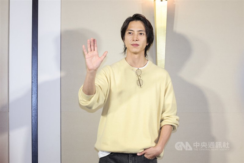 今年11月に高雄で開くコンサートPRのため、訪台し報道陣の取材に応じた俳優で歌手の山下智久＝中央社記者翁睿坤撮影