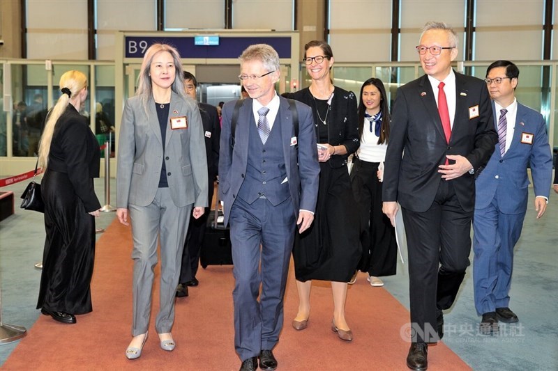 チェコのミロシュ・ビストルチル上院議長が1日早朝、台湾に到着した。同氏の訪台は、2020年8月末以来、約6年ぶり（写真＝中央社記者呉睿騏撮影）