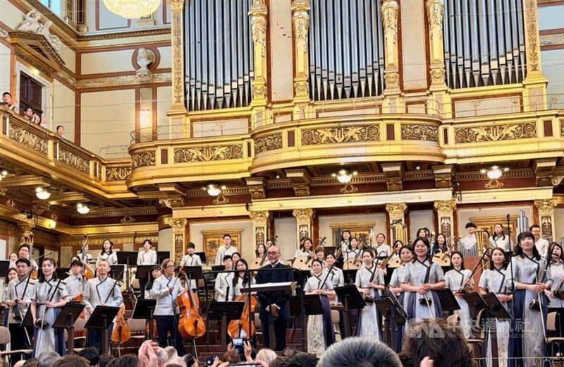 ウィーン楽友協会大ホールで演奏した台北市立チャイニーズオーケストラ＝中央社記者趙静瑜撮影