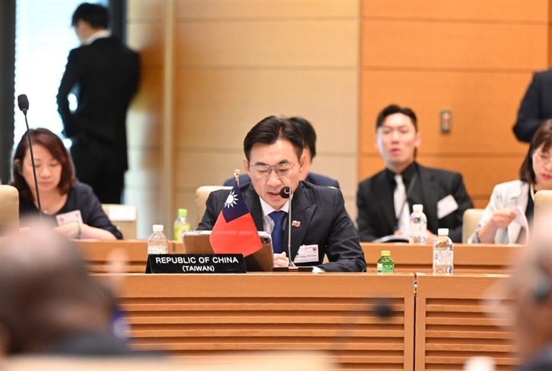 アジア太平洋国会議員連合(APPU)総会で開会のあいさつを行う国民党の江啓臣立法院副院長=8月25日、東京(立法院提供)