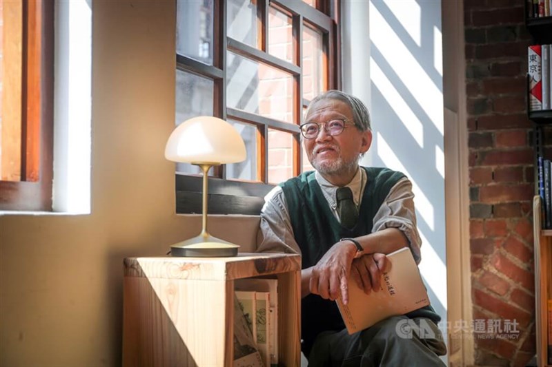 7日に亡くなった出版グループ「読書共和国」の創設者、郭重興さん＝中央社資料写真