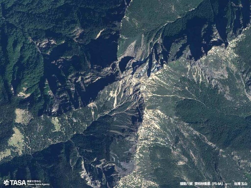 地球観測衛星「福爾摩沙衛星8号」の初号機が取得した画像データ。台湾最高峰、玉山主峰を捉えた（TASA提供）