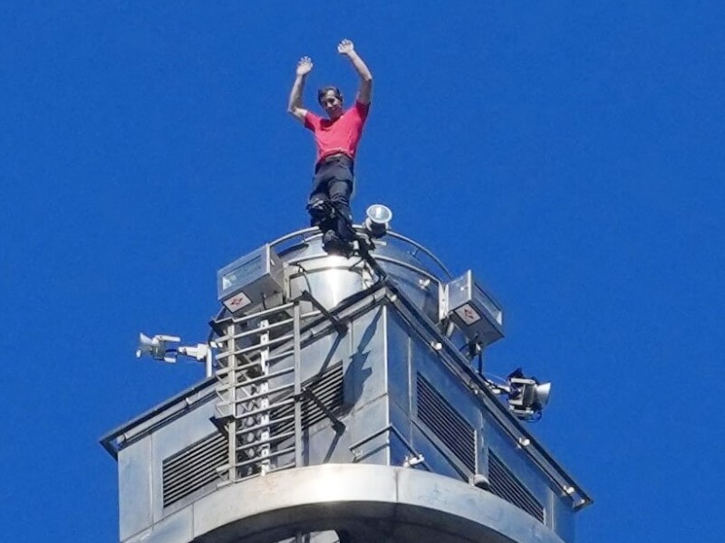 米国のクライマー、命綱なしで台北101登り切る　ネットフリックス企画／台湾