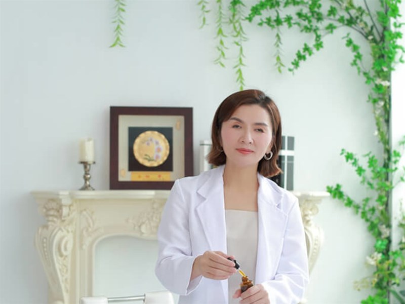 台中銘菓「太陽餅」を香水に　視覚障害ある調香師が開発／台湾