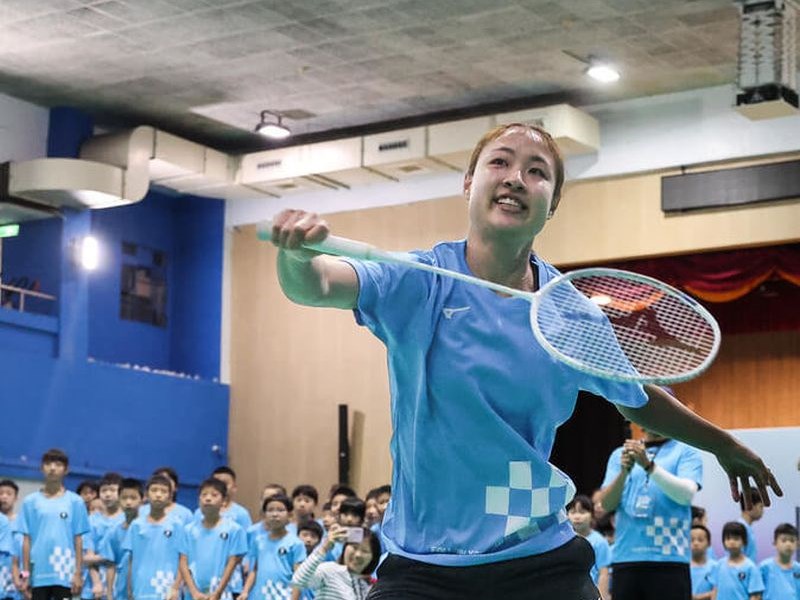 バドミントン・奥原希望さん、台湾で講習会　小学生と触れ合う