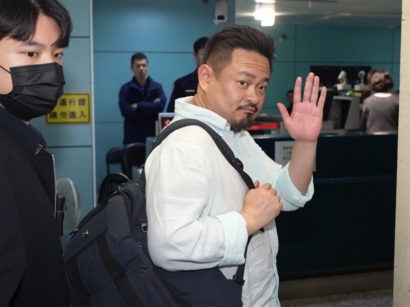 洪申翰労働部長が南京到着　頼政権初の閣僚訪中　21日にAPEC会合出席へ／台湾