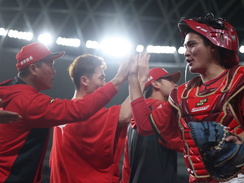 台湾シリーズ、味全が開幕2連勝　中信打線を2試合で1得点に抑える