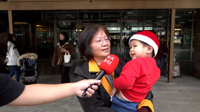 Sharing Christmas wishes from Taiwan