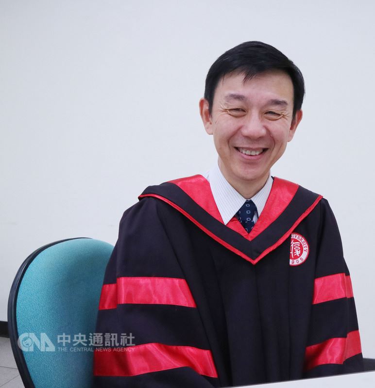 上海復旦大學管理學院副院長殷志文表示,與台大EMBA合作近10年,過程顯示,台灣保有更多人文優勢,許多企業經驗也值得中國大陸學習。中央社記者繆宗翰攝 107年6月23日