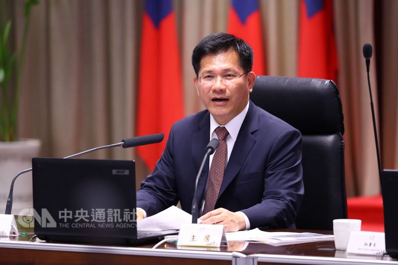 東亞青運遭停辦,台中市長林佳龍30日在市政會議中表示,台中市被剝奪主辦權,「我們雖然沒有上場比賽的機會,但輸的卻是中國」。中央社記者郝雪卿攝 107年7月30日