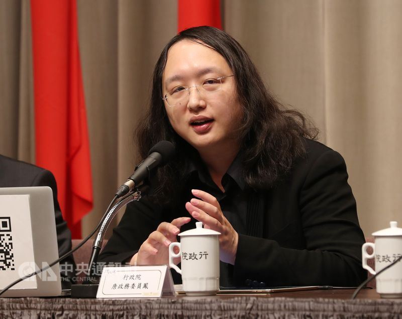 行政院政務委員唐鳳9日表示,行政院及相關部會,將在5年內投入新台幣88億元,強化台灣的「暖實力」。(中央社檔案照片)