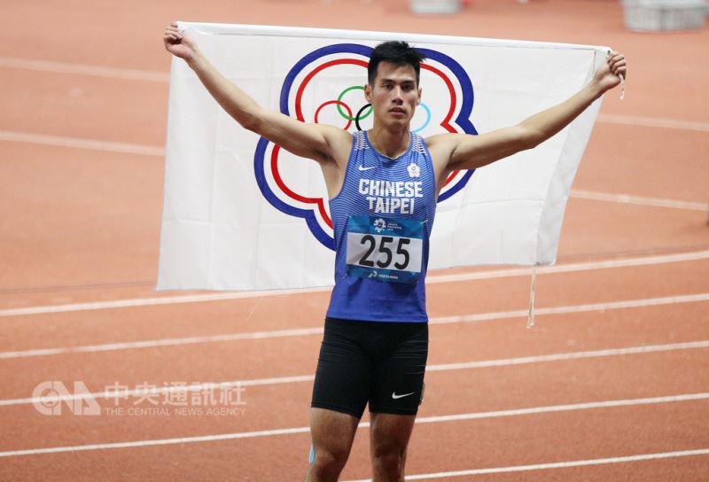 2018雅加達亞運,台灣田徑好手楊俊瀚29日晚間在男子200公尺決賽跑出20秒23的成績,打破全國紀錄,為中華代表團再添一面銀牌。中央社記者張新偉雅加達攝 107年8月29日