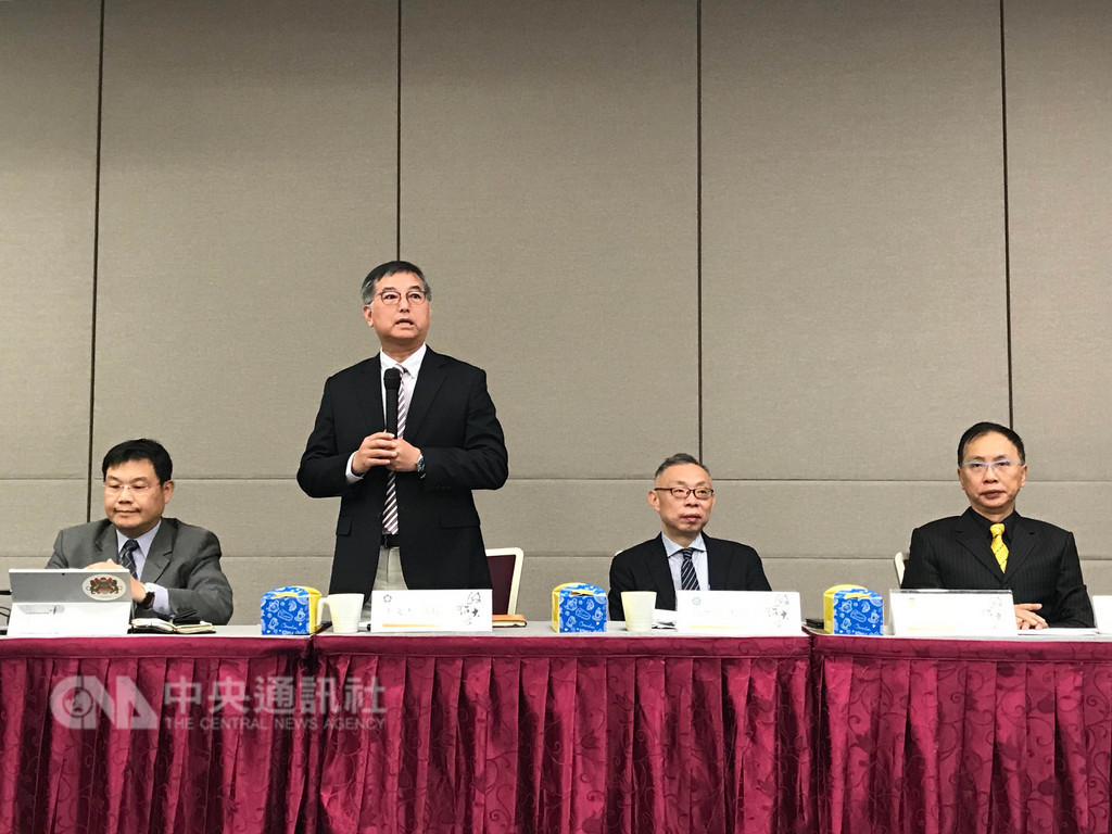 大陸委員會委託國立政治大學法學院於12日上午舉辦「大陸發布實施港澳台居民居住證申領發放辦法對台灣的衝擊與影響」第2次座談會。中央社記者繆宗翰攝 107年10月12日
