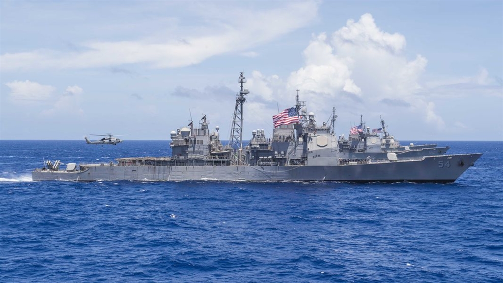 美國國防部表示,柯蒂斯.魏柏號驅逐艦與安提坦號巡洋艦(圖)22日依循國際法例行性通過台灣海峽,體現美國致力於自由開放的印度太平洋區域。(圖取自美國海軍官網網頁navy.mil)