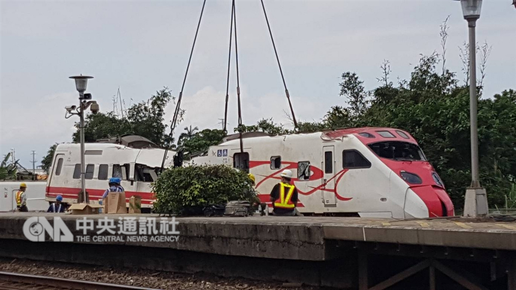 製造普悠瑪號的日本車輛製造公司1日表示,普悠瑪號列車設計有疏失,所以沒有自動傳輸訊息。(中央社檔案照片)