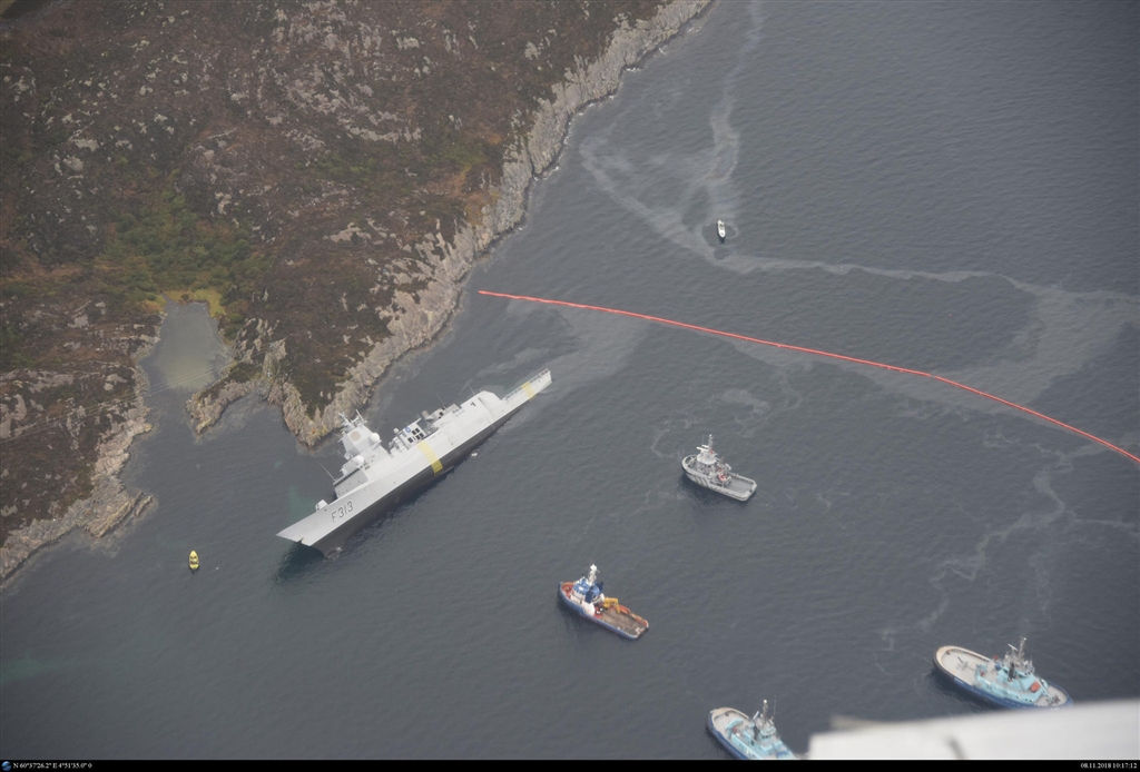 挪威海軍巡防艦殷格斯塔號(圖)8日在該國西部峽灣和馬爾他籍油輪相撞,部分進水。(圖取自挪威海岸管理局網頁kystverket.no)