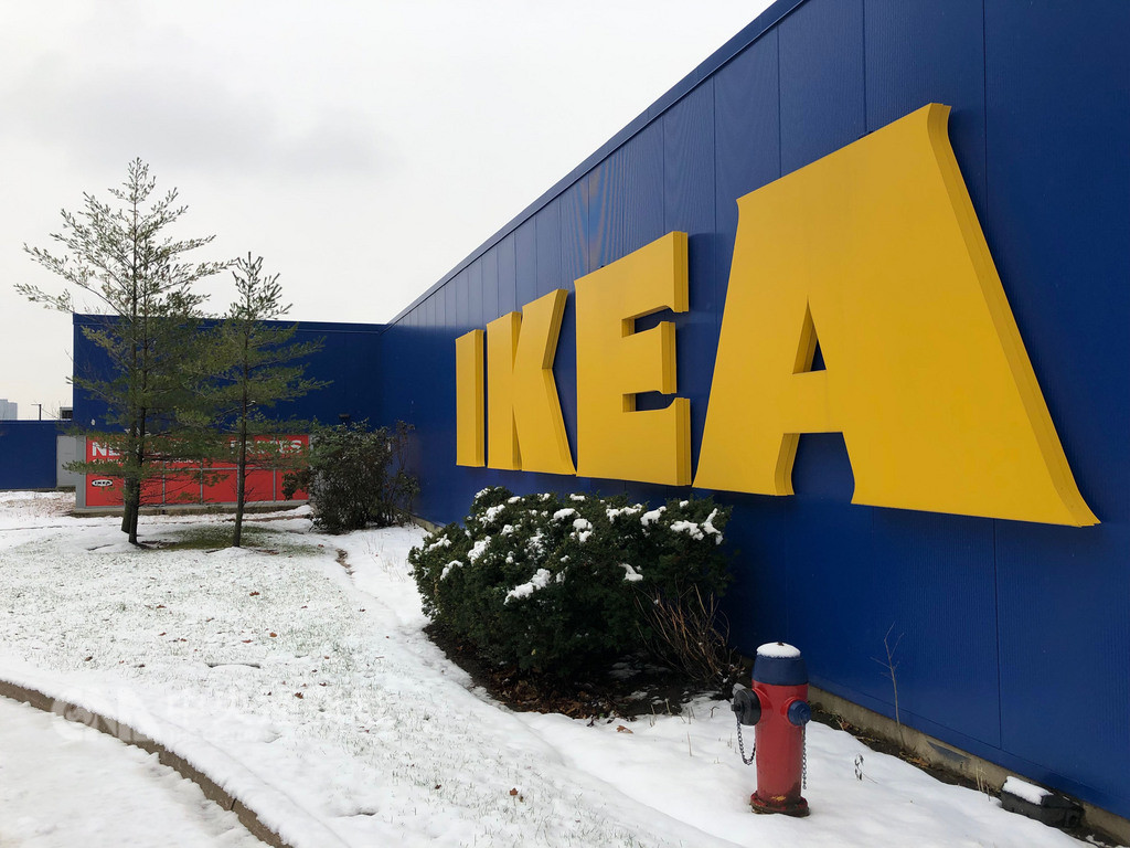 宜家家居(IKEA)為減少資源浪費、延長產品生命週期,本月正式在加拿大推出「舊家具回購計畫」,消費者反應熱烈。中央社記者胡玉立多倫多攝 107年11月20日