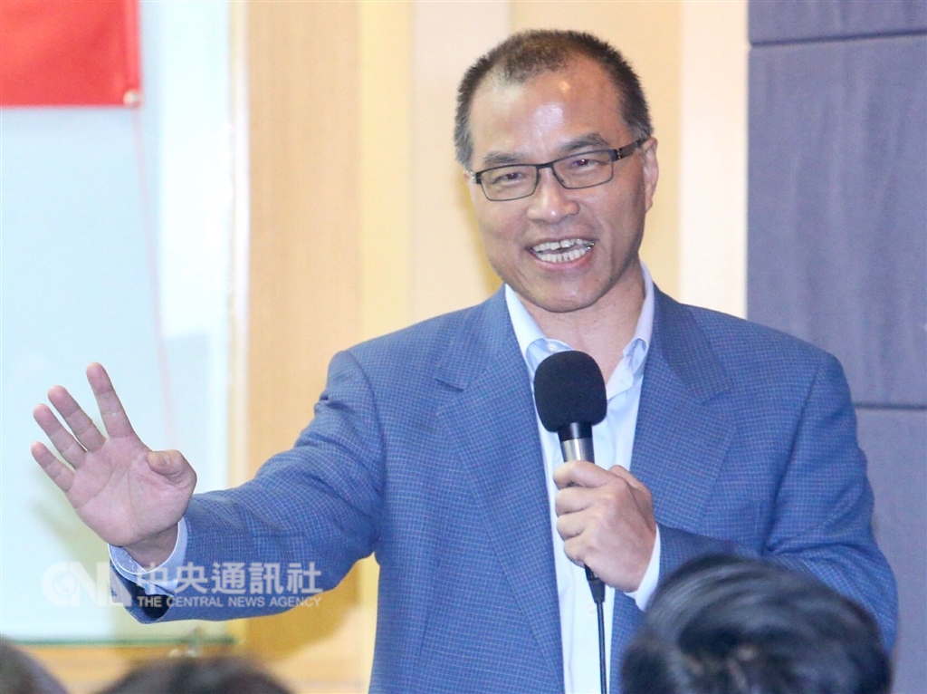 國民黨高雄市長當選人韓國瑜3日公布首波小內閣,副市長由前交通部長葉匡時(圖)接任。(中央社檔案照片)