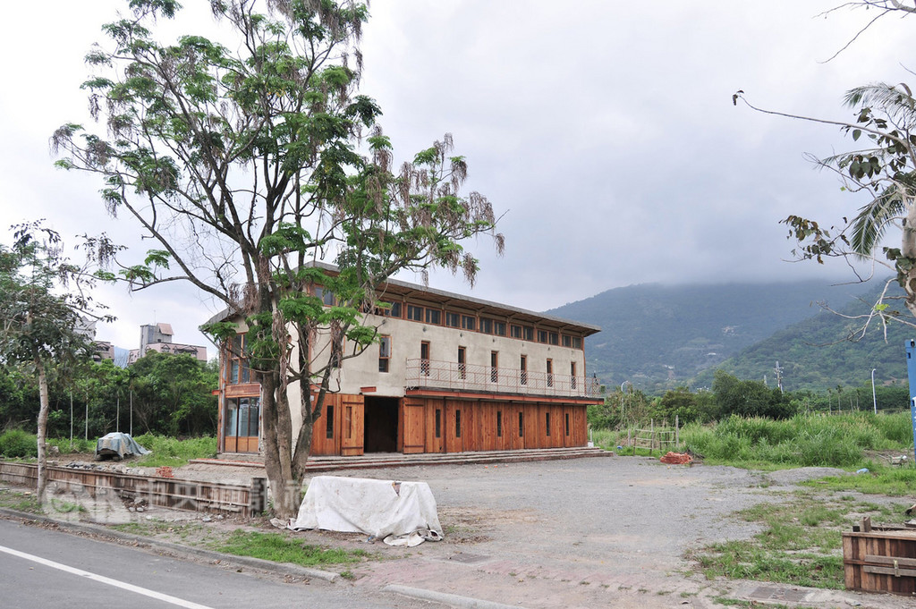 2018台灣建築獎15日在台北頒獎,由簡安祥建築師事務所、建築製造所、群青設計、風中之星聯合打造,位於台東的「青林書屋」榮獲佳作。(建築師雜誌提供)中央社記者鄭景雯傳真 107年12月15日