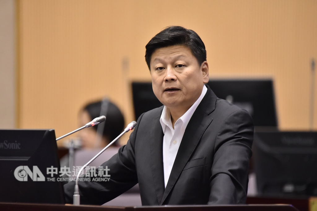 媒體報導前花蓮縣縣長傅崐萁任內開25個採購案,由當地記者得標,用公帑找記者當「輿情員」,影響媒體報導花縣府新聞方式。(中央社檔案照片)