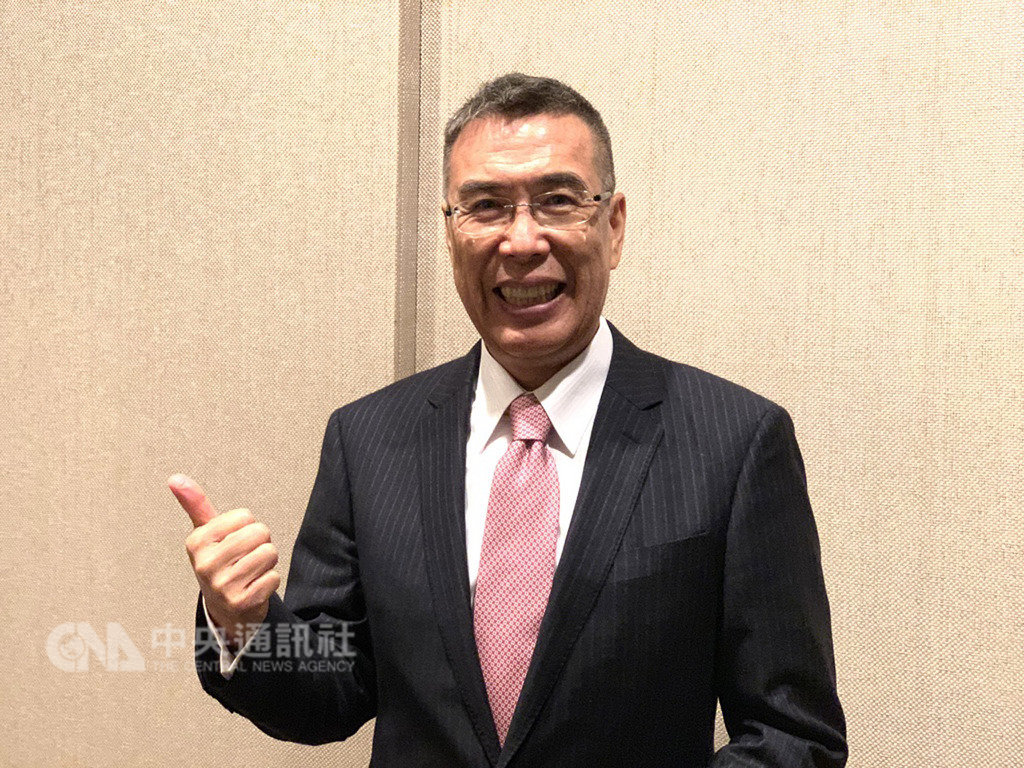 電商業者momo富邦媒董事長林啟峰14日受訪說,預計今年6月前正式推出3小時快速到貨服務,初步鎖定一些具有急迫需求的商品,例如衛生棉或保險套等,也會包含生鮮。中央社記者吳家豪攝 108年1月14日