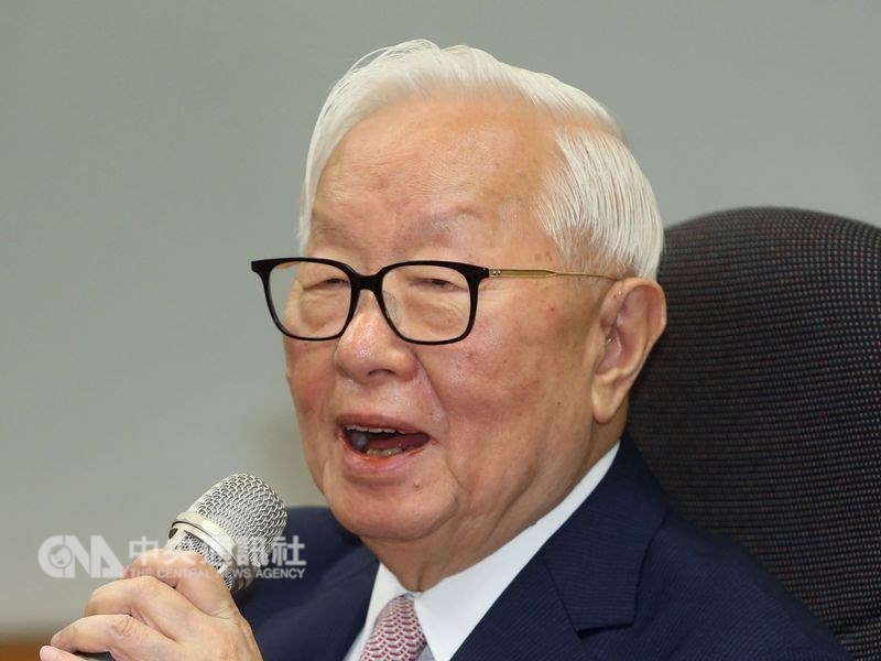 半導體市場需求急凍,第1季產業景氣低迷,讓台積電創辦人張忠謀預測失準。(中央社檔案照片)