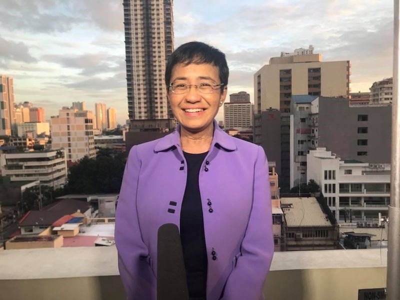 2018年獲選「時代」雜誌風雲人物之一的菲律賓網路新聞媒體Rappler執行長瑞薩13日被以「網路誹謗」罪名逮捕。(圖取自facebook.com/maria.ressa)