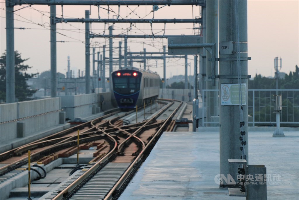 雅加達南北線捷運第一期路線的列車購自日本,暱稱Ratangga,是爪哇古文字「戰車」(war chariot)之意。中央社記者石秀娟攝 108年2月27日