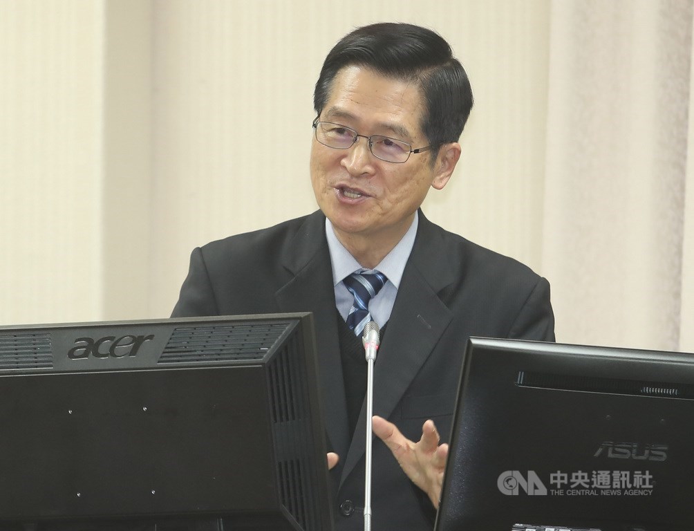 國防部長嚴德發28日表示,關於潛艦國造,目前合約設計階段結束,規劃首艘原型潛艦2024年下水。(中央社檔案照片)