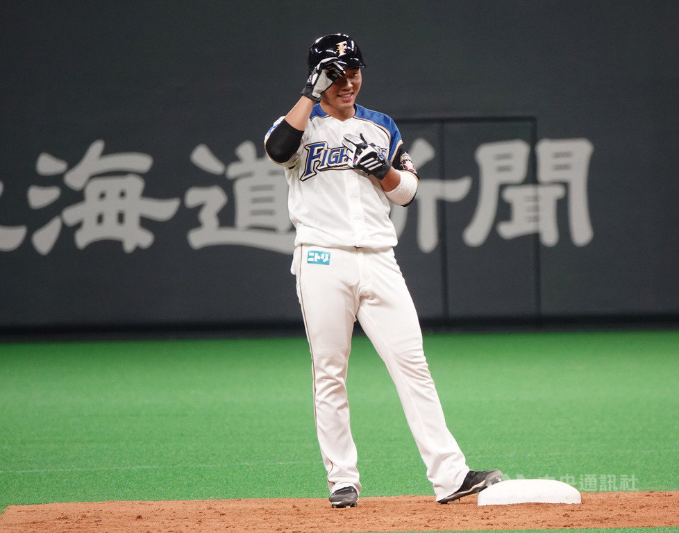 旅日火腿隊好手「大王」王柏融(圖)31日與歐力士隊比賽,單場2安1打點、表現亮眼,火腿隊接下來將與樂天隊交手,王柏融期待與台灣好手宋家豪對決。中央社記者謝靜雯札幌攝 108年3月31日