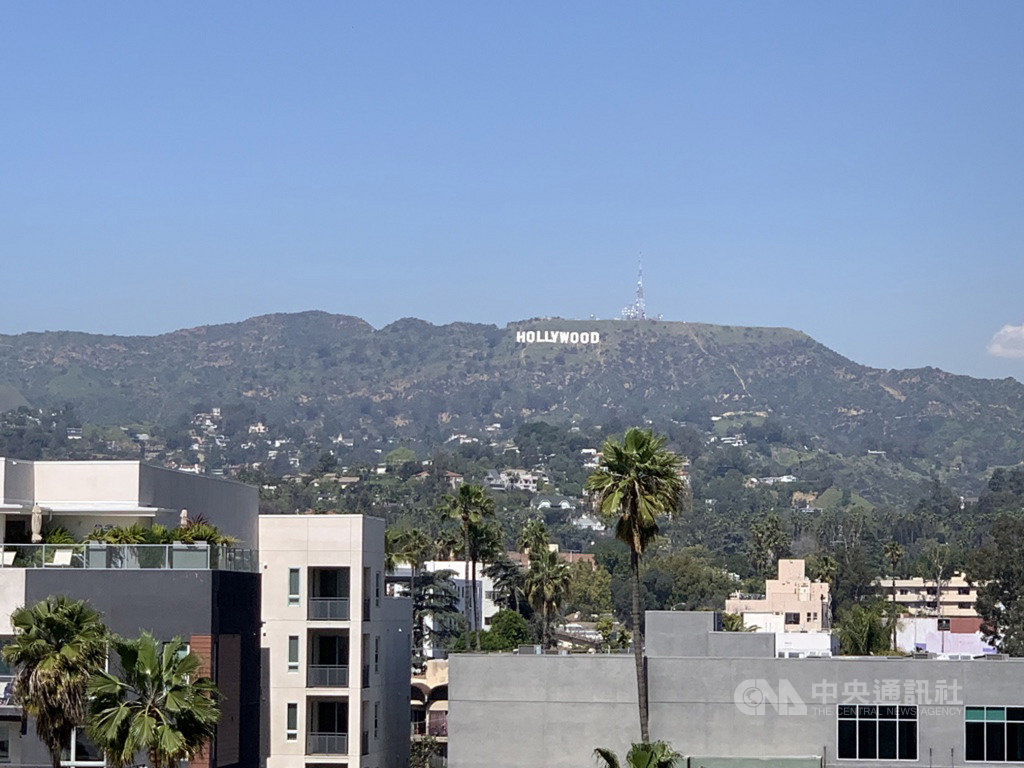 Netflix洛杉磯總部位於日落大道上,從園區大樓屋頂上可遠眺Hollywood地標,彷彿在宣示其進軍娛樂事業的決心。中央社記者吳家豪攝 108年4月7日