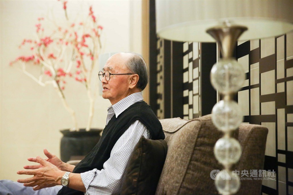 台灣關係法立法將滿40週年,時任駐美代表處秘書的前外交部長程建人說,為了催生這部法案,台美雙方2個多月內協商高達30多次,過程中美方不斷施壓,台灣則據理力爭。中央社記者游凱翔攝 108年4月9日