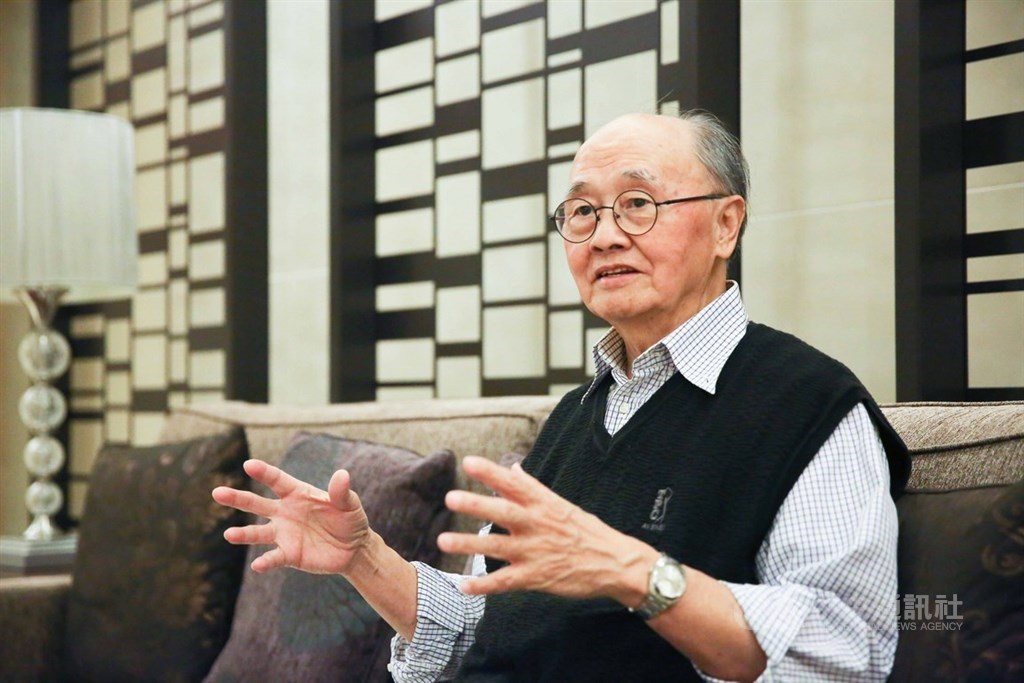 歷經台美斷交,並協助推動台灣關係法的前外交部長程建人表示,台灣關係法40年來成為確保台灣民主、經濟發展的關鍵;展望未來,他相信台美關係仍會持續進展。中央社記者游凱翔攝 108年4月9日