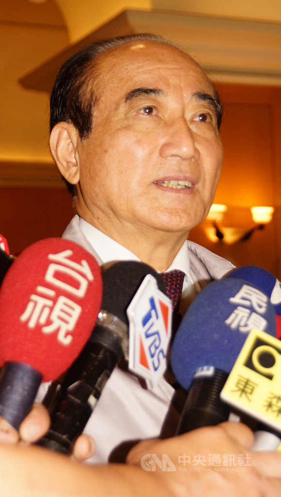 表態參選總統的前立法院長王金平(圖)13日到高雄市麗尊酒店出席「我是師大人」2019高屏大匯聚活動,重申將參選國民黨總統初選到底。中央社記者程啟峰高雄攝 108年4月13日