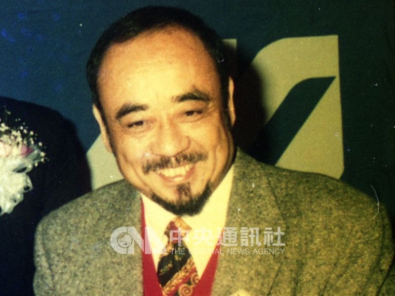 昔日宜蘭友愛百貨創辦人林昭文日前去世,享壽83歲。圖為1993年林昭文出席活動。(中央社檔案照片)