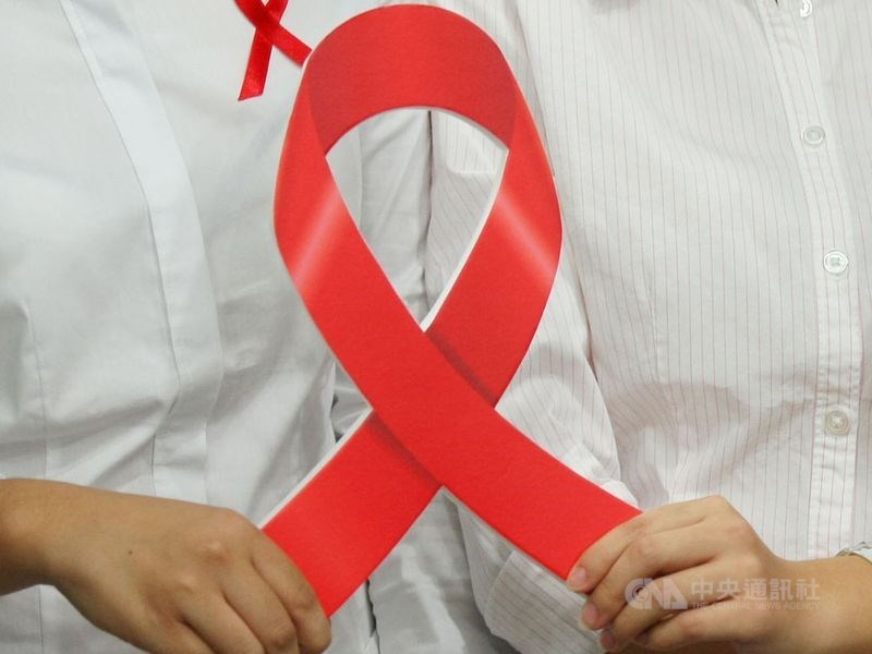 2日發布的最新研究顯示,HIV抑制藥物可讓男同志伴侶間即便性行為未用保險套,也不會傳染愛滋病毒。(示意圖/中央社檔案照片)