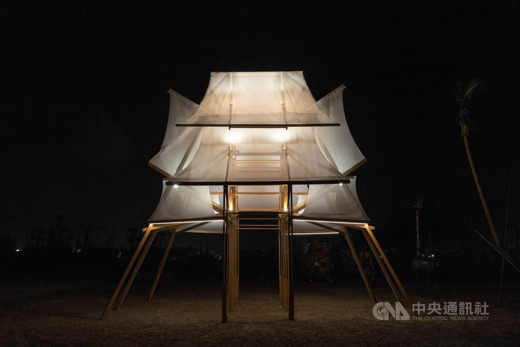 藝術家范承宗所創作的燈飾「帆城」,參加義大利國際設計大獎賽(A