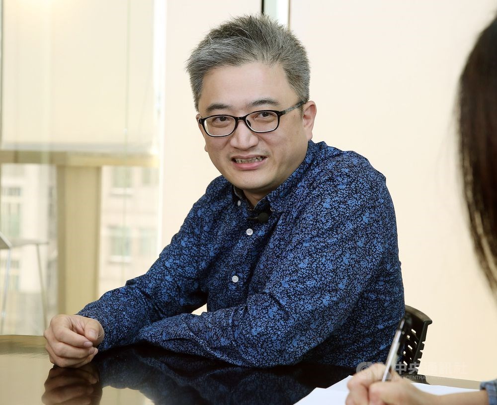 中華電信6月21日將舉行股東常會改選董事,「PTT創世神」的台灣人工智慧實驗室創辦人杜奕瑾(圖)是獨立董事候選名單之一。(中央社檔案照片)