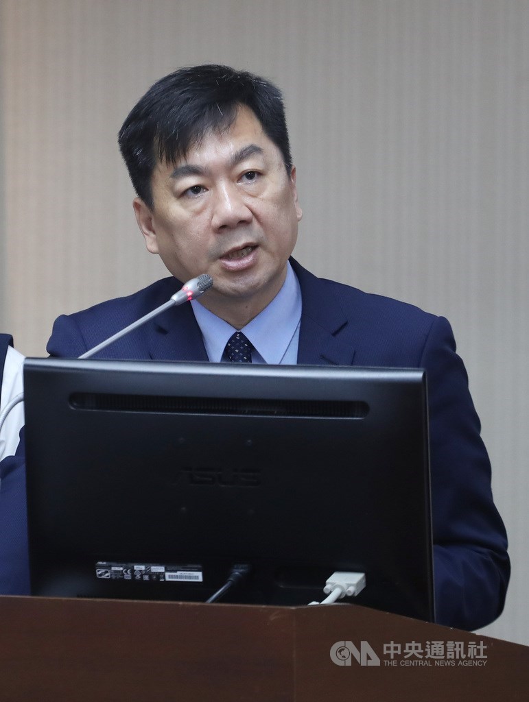 內政部次長陳宗彥20日表示,台灣民眾與外交部認定同婚合法的26個國家外籍伴侶,24日同樣可以辦理登記。中央社記者裴禛攝 108年5月20日