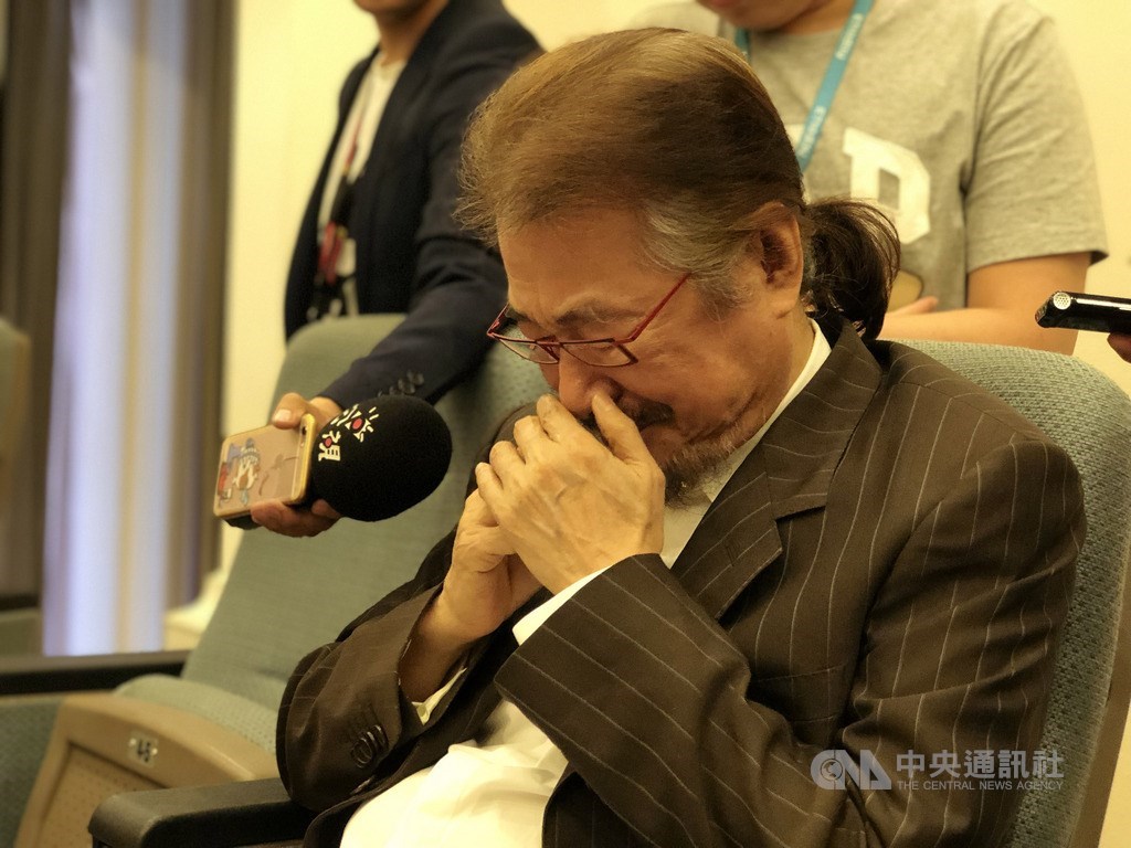 前民進黨主席施明德發表感言時情緒激動,數度哽咽。中央社記者王承中攝 108年5月24日