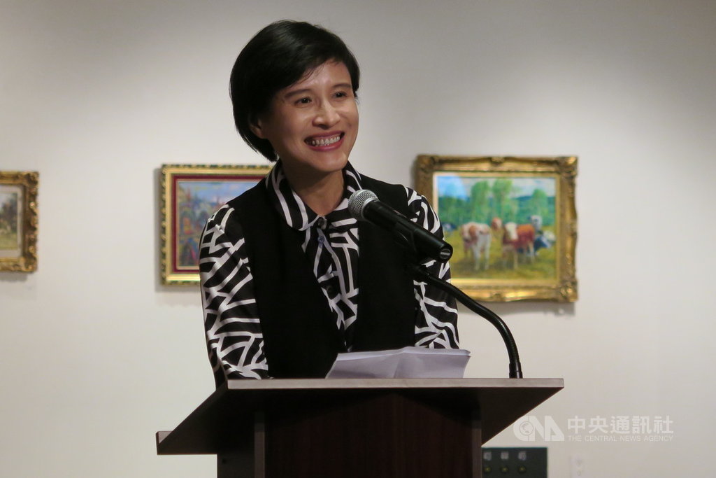 美國順天美術館藏600多件橫跨一世紀的台灣藝術作品將歸鄉,文化部長鄭麗君在美東巡展開幕典禮上說,順天典藏回家,將是重建台灣藝術史跨出的重要一步。中央社記者尹俊傑紐約攝 108年5月24日
