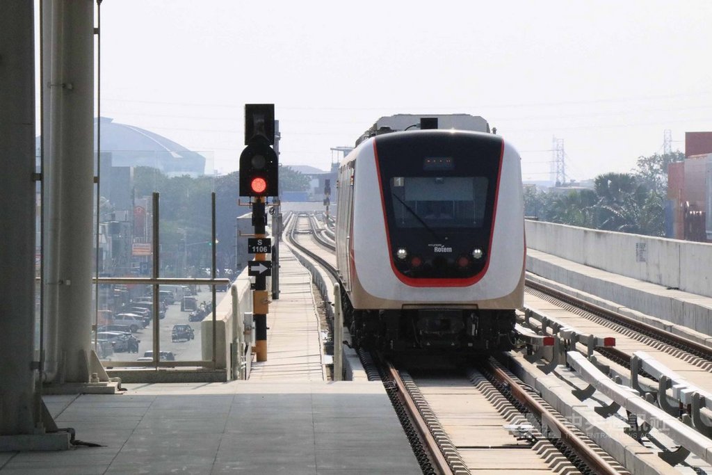 雅加達輕軌捷運建造工程完全由印尼獨立完工,車輛則購自南韓的現代精密機械公司。中央社記者石秀娟雅加達攝 108年6月11日
