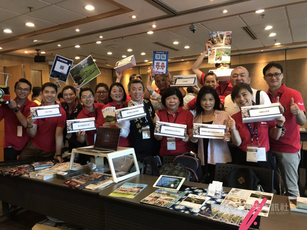 2019香港國際旅遊展13日起在香港會議展覽中心登場,苗栗縣政府文化觀光局率縣內旅遊業者參展,向國際旅客推薦苗栗之美,邀請大家到台灣旅遊。(翻攝照片)中央社記者管瑞平傳真 108年6月13日