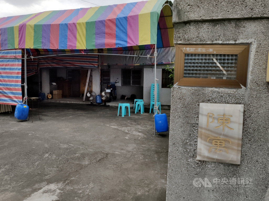 台東「孩子的書屋」創辦人「陳爸」陳俊朗4日上午身體不適,送醫途中過世,享年55歲。書屋夥伴表示,陳爸倒了,大家都很難過,但書屋仍會繼續運作。中央社記者盧太城台東攝 108年7月4日