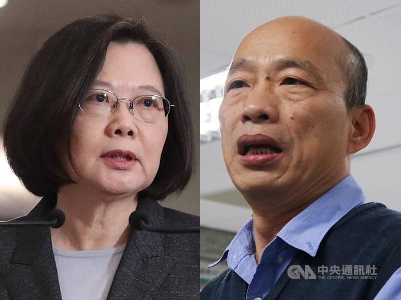 高雄市長韓國瑜(右)在國民黨總統初選勝出,2020年將出馬挑戰現任總統蔡英文(左)。(中央社檔案照片)