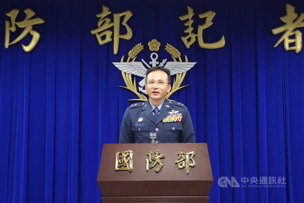 國防部情次室次長陳國華中將30日表示,目前國軍對台海中線只有一個定義,座標為「北緯27度、東經122度,北緯23度、東經118度」。中央社記者游凱翔攝 108年7月30日