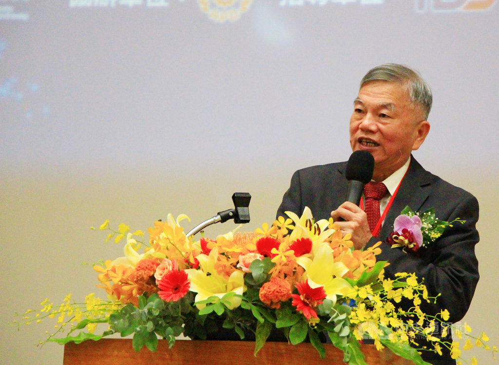 經濟部長沈榮津6日到台中出席亞洲生產力組織智慧製造卓越中心啟動儀式時表示,未來盼透過國際合作,推動我國成為亞太區智慧機械及製造發展中心。中央社記者蘇木春攝 108年8月6日